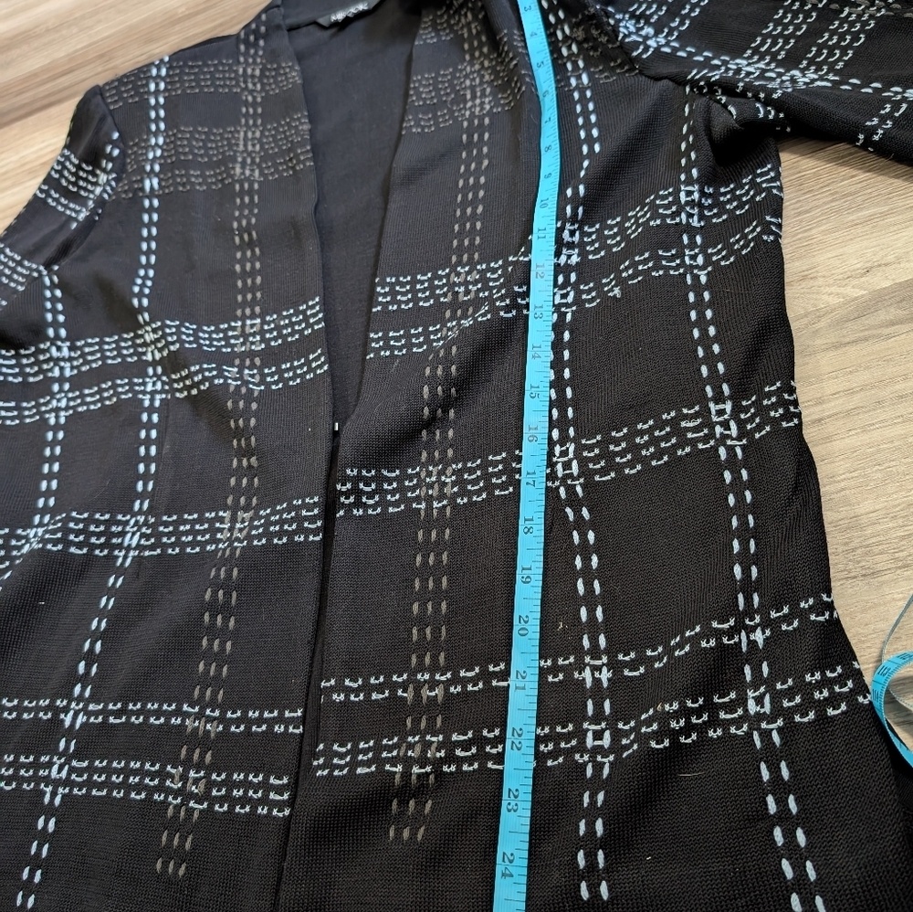 Misook, Women's Size Medium, Black, 3/4 Sleeve‎ Plaid Cardigan, Retro - Picture 12 of 12